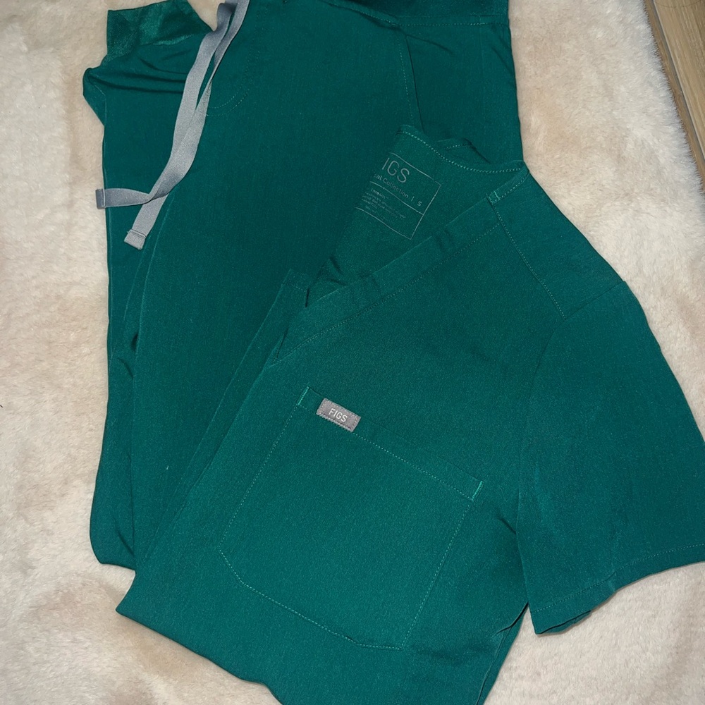 Figs Green Scrub Set